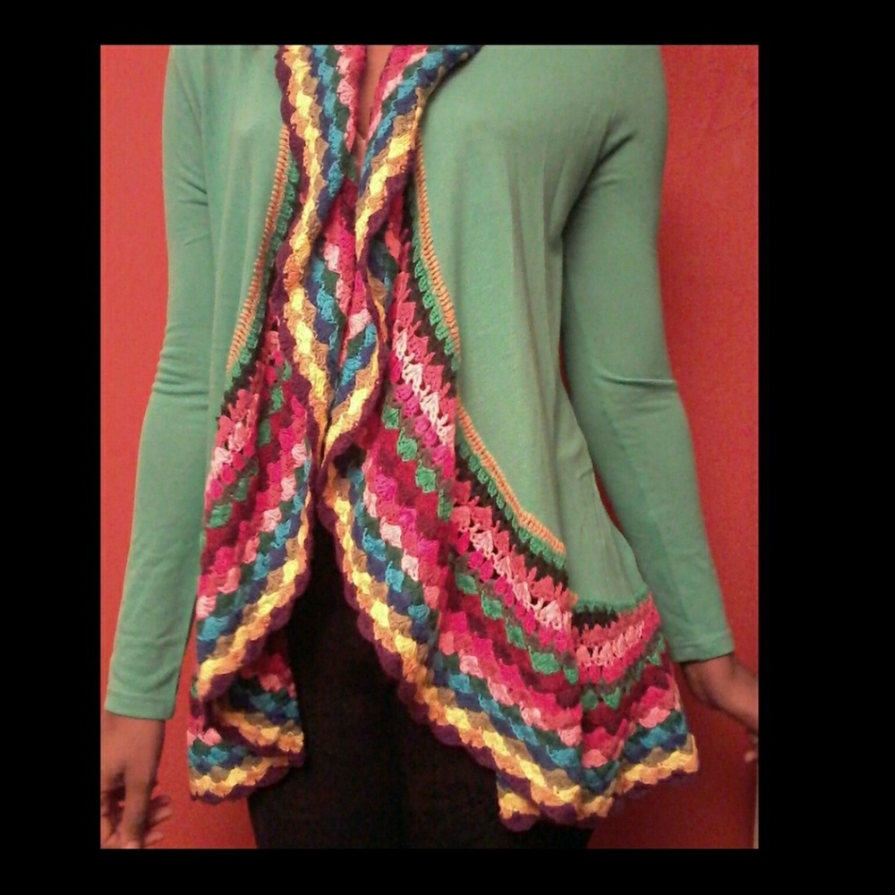 Boho sweater with multi-color knit trim! - Picture 1 of 4